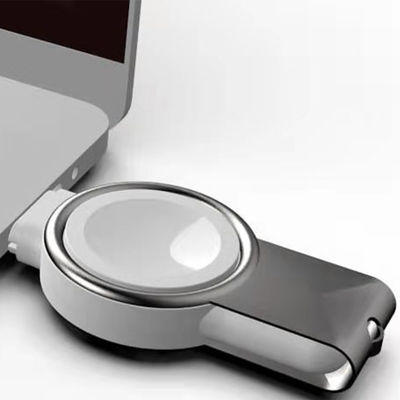 良い値段 USB-A/C インターフェイス付きのコンパクトホワイトのApple Watch 無線充電器 オンライン