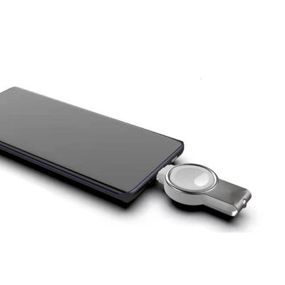 良い値段 カスタマイズされたロゴ 双接口: USB A + USB C 5V 0.5A USB A / USB C インターフェース すべてのシリーズ オンライン